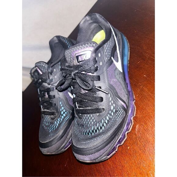 Nike Shoes - Nike air max 2014 size  7